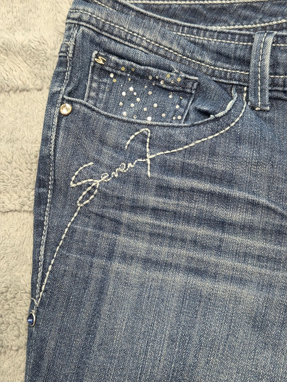 Seven7 Women's Blue Jeans Rhinestone Size 12 Boot Cut Medium Wash - Picture 8 of 14
